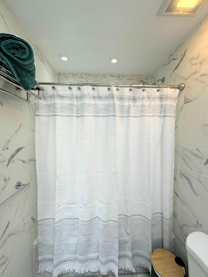 The Waltham Private Room & Bathroom John F Kennedy Jfk Lga Airport Manhattan Penn Station Bullet-Train 15 Min Ню Йорк Екстериор снимка